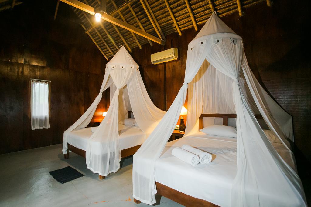 Full Moon Hostel Nusa Penida Exterior photo