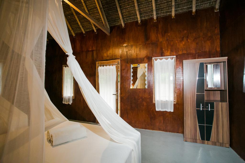 Full Moon Hostel Nusa Penida Exterior photo