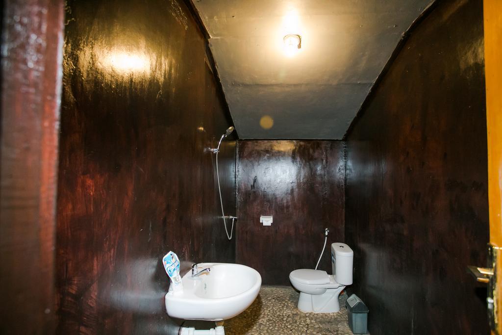 Full Moon Hostel Nusa Penida Exterior photo