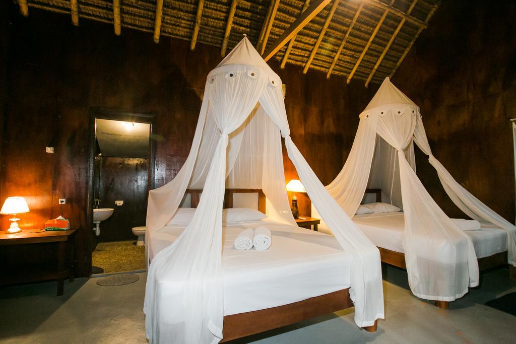 Full Moon Hostel Nusa Penida Exterior photo
