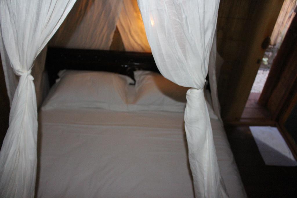 Full Moon Hostel Nusa Penida Exterior photo