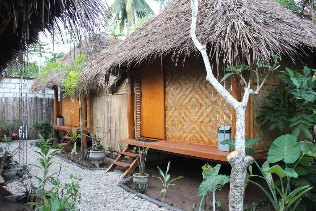 Full Moon Hostel Nusa Penida Exterior photo